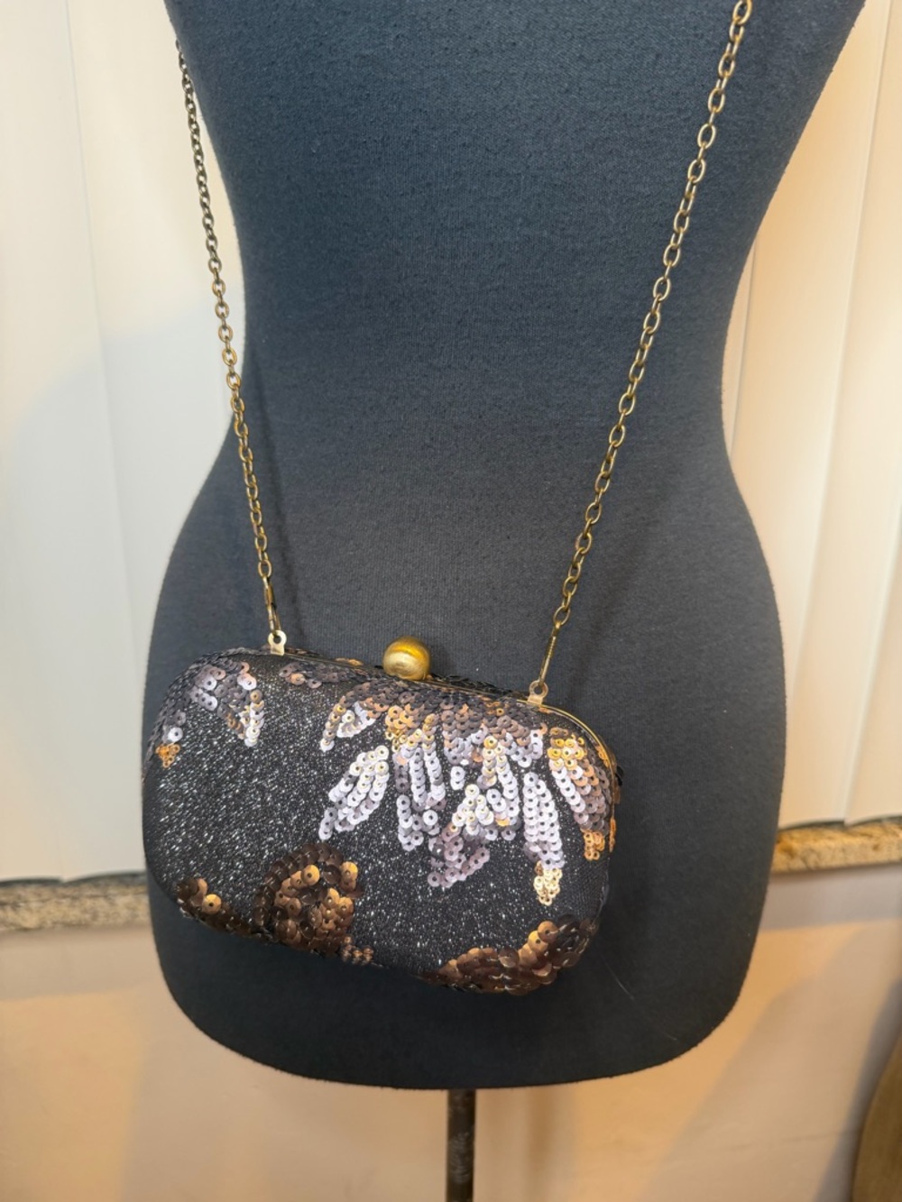 Darling Vintage Sequin Embellished Black Evening Clutch with Gold/Bronze Chain